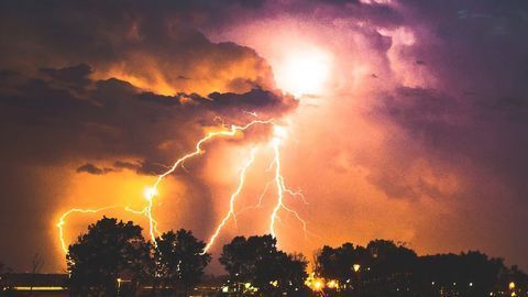Machine Learning Predicts Storm Blackouts