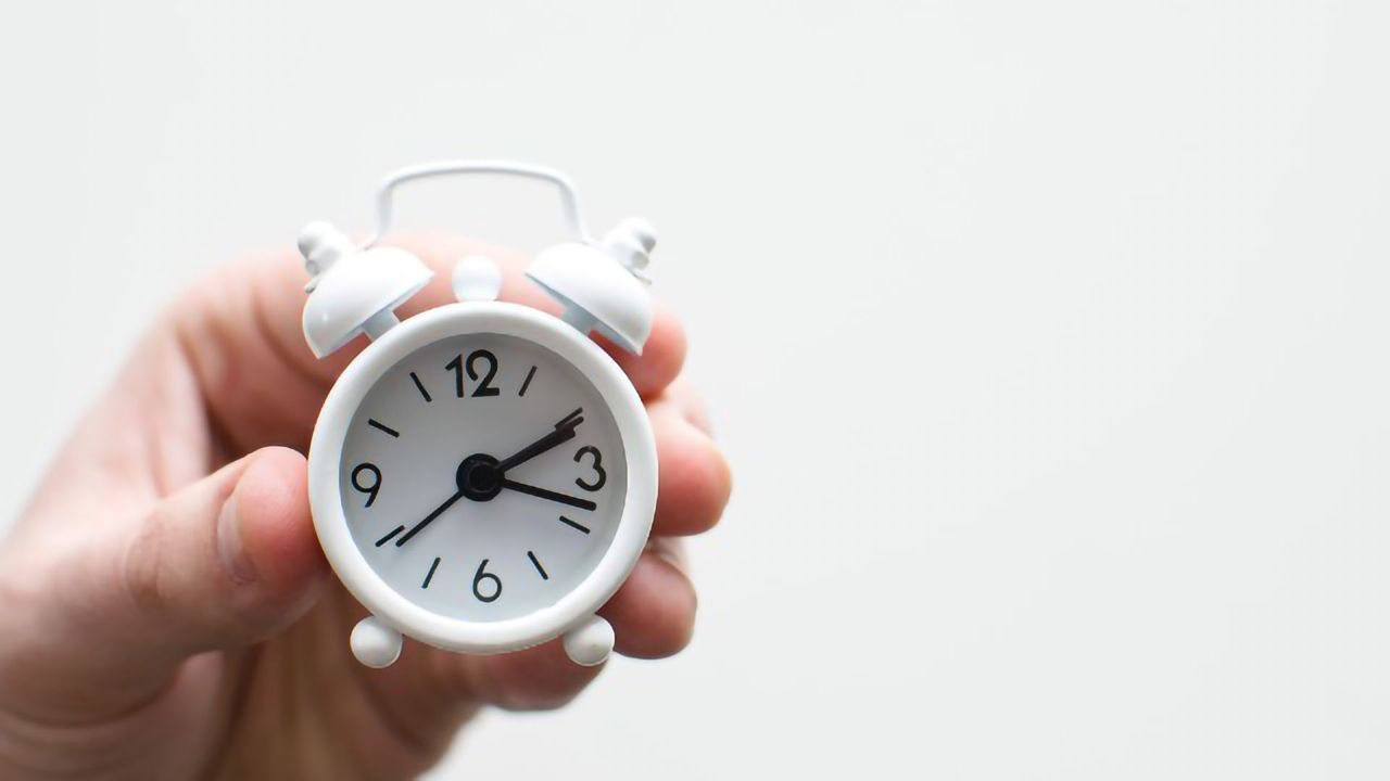 How the Brain's Time Cells Keep Memories in Order