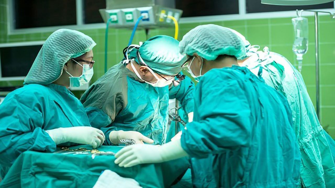 “Pen” Helps Surgeons Distinguish Between Cancerous and Non-cancerous Tissue