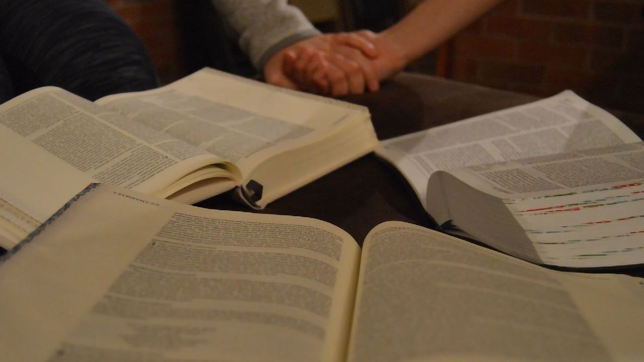 Women Are "Beautiful", Men Are "Rational": Machine Learning Reveals Gender Stereotypes in Literature