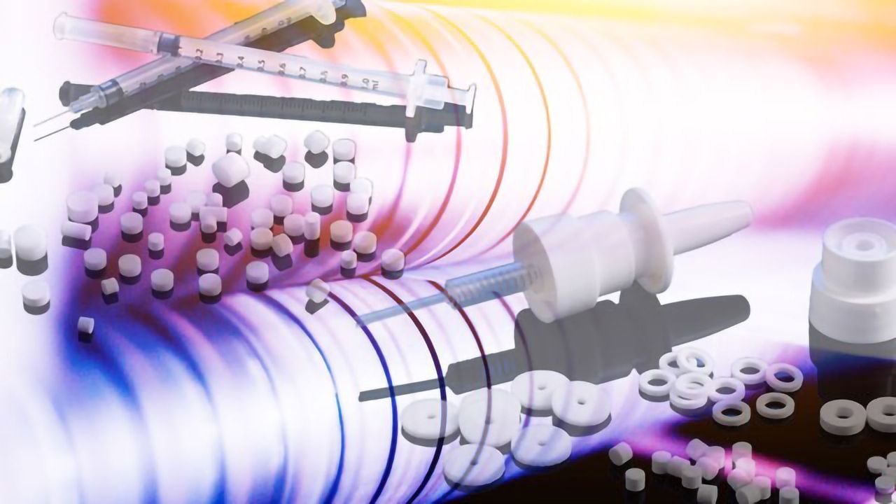 Ultra-Pure Porous Plastics for Healthcare Applications