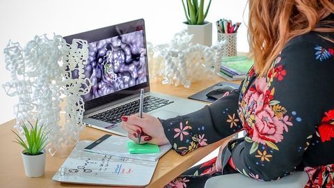 Enhancing Data Analysis Platforms