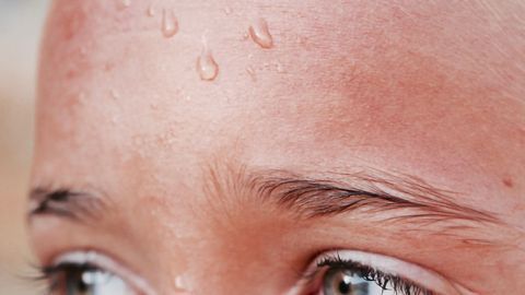 Study Links Longer Sleep Duration to Worse Cognitive Performance in Menopausal Women