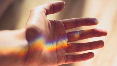 Simulated Hand Holds Promise for Prosthetics