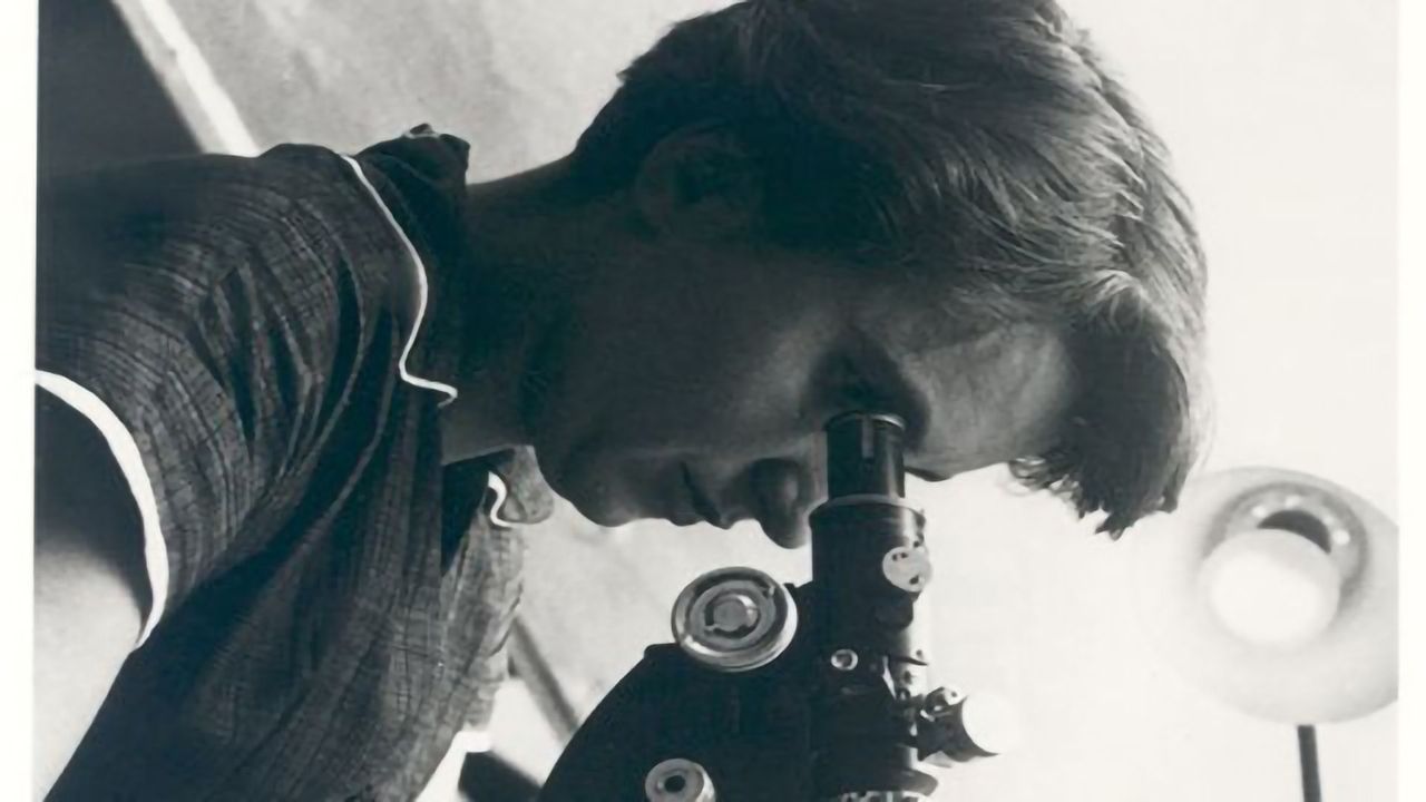 Rosalind Franklin Award Recognizes Young Women at the Forefront of Genetics Research