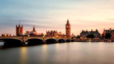 How Socio-economic Migration Affects DNA Patterns in the UK