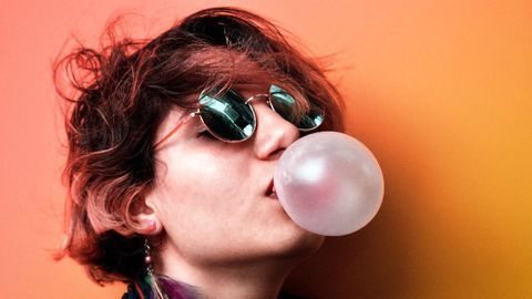 Chewing Sugar-free Gum May Help Oral Health