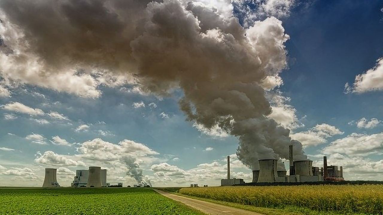 Power Plant Pollutant Exposure Varies According to Demographics