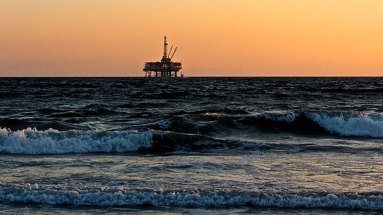 Sponge Could Soak up Oil Residue From Offshore Drilling
