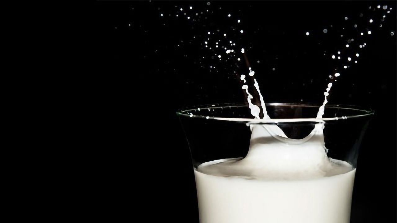 Drinking Dairy Milk May Increase Risk of Breast Cancer