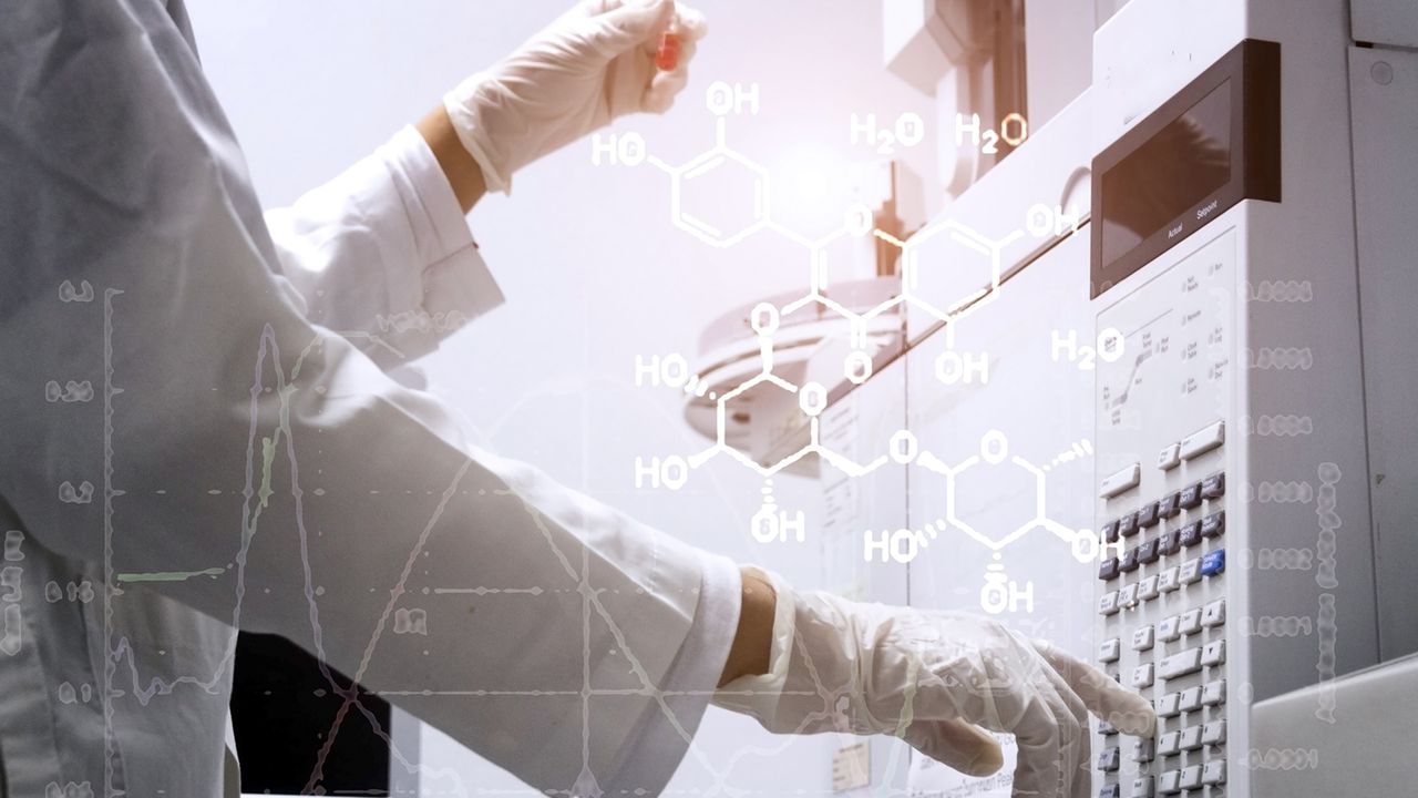 Data-dependent vs. Data-independent Proteomic Analysis