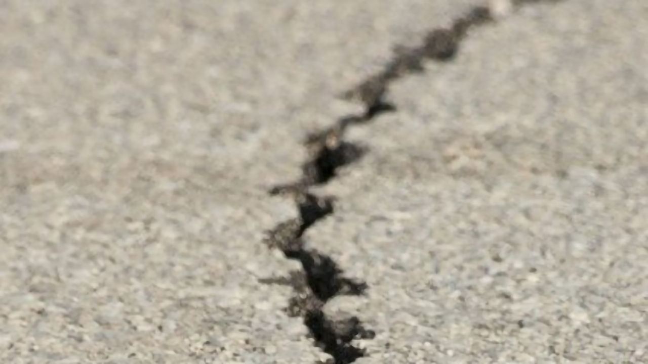 Conditions Leading to "Slow Motion" Earthquakes Identified