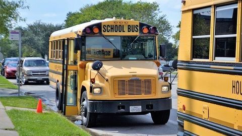 "The School Run" Is Damaging Air Quality