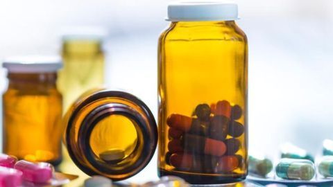 COVID-19 Trial Explores Effectiveness of Hydroxychloroquine With and Without Azithromycin