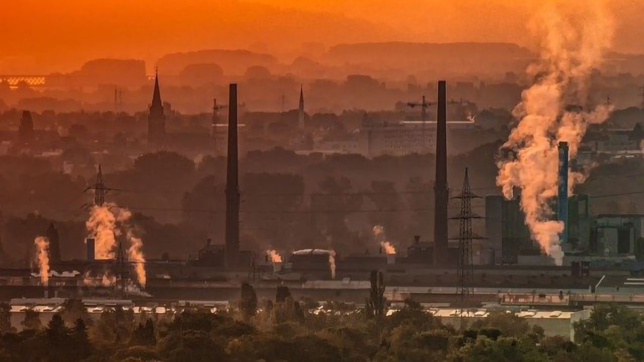 Could Poor Air Quality Be the Key to COVID-19 Hotspots?