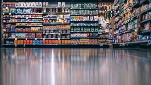 Lack of Science Behind Food Date Labels Leads to Huge Wastage