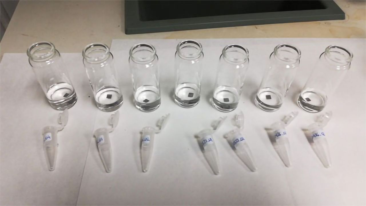 Nanoneedles Make for More Robust Digital Memories
