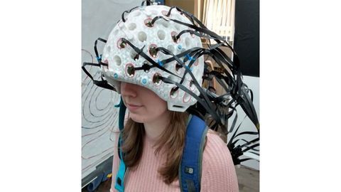 The Brain Scanner You Can Wear Like a Hat