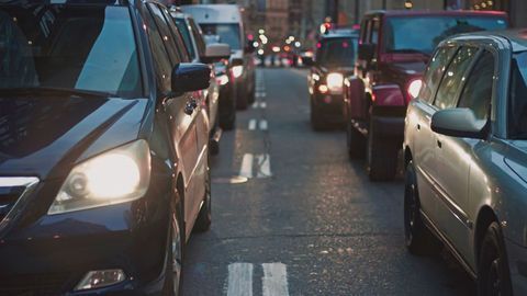 Women's Commuting Patterns Are Exposing Them to Higher Levels of Air Pollution