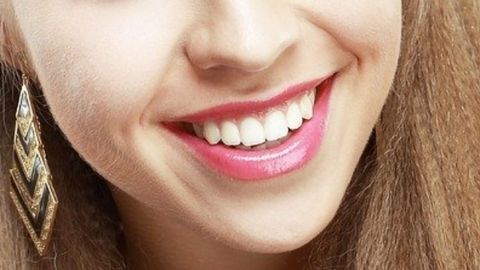 Atomic Imaging Exposes Tiny Chemical Flaws in the Building Blocks of Our Teeth