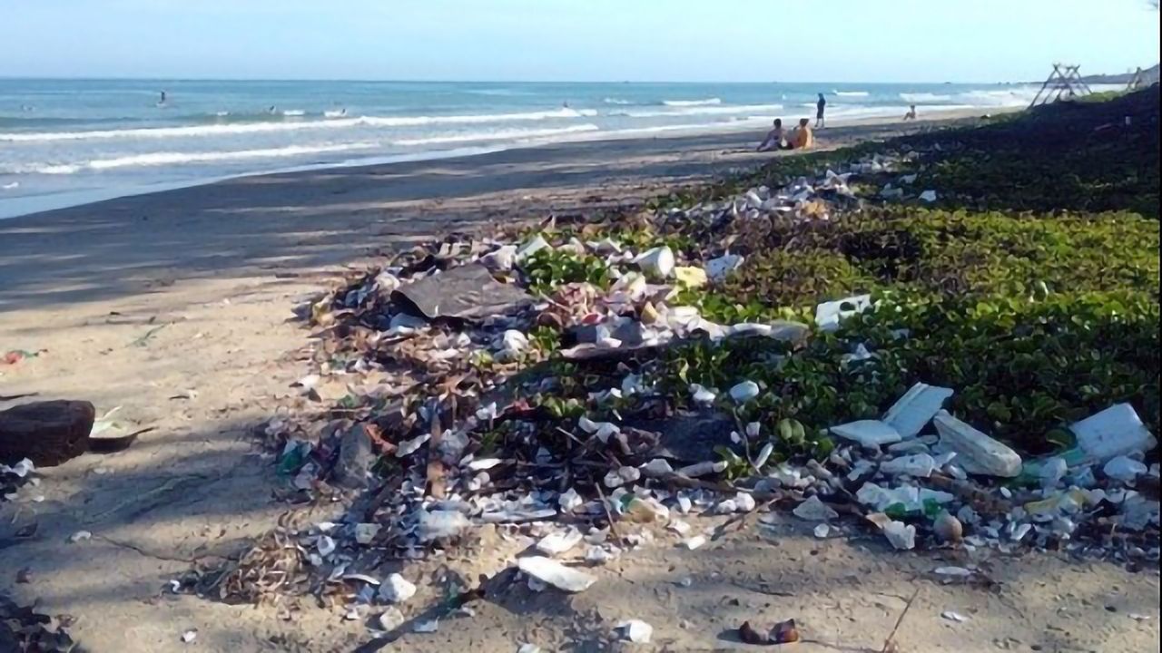 1.3 Billion Tonnes of Plastic Will Be Dumped Between 2016 and 2040 Unless Action Is Taken