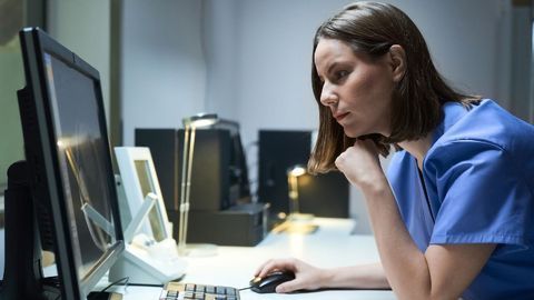 How Can Healthcare Workers Keep Up With the Latest Research?