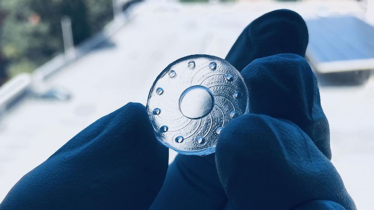 Prototype Biosensing Contact Lens Developed