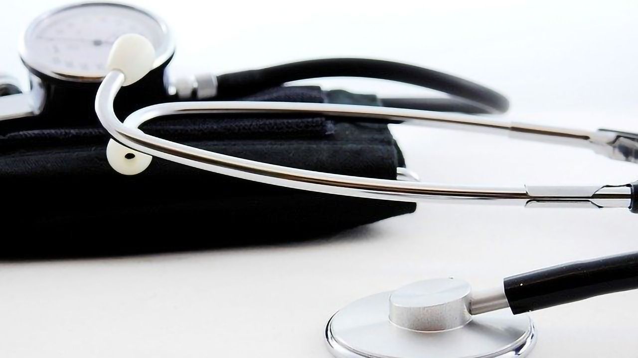 Risk of Pre-Eclampsia Related to Blood Pressure and BMI
