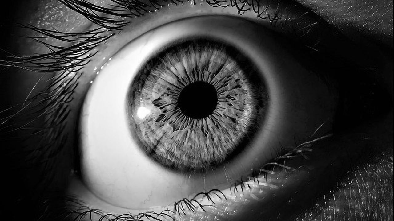 Gene Therapy Injection in One Eye Improves Vision in Both
