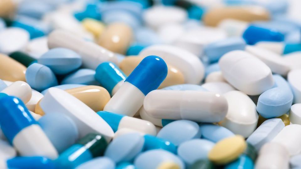 Blood Pressure Drug Shown To Extend Lifespan in <i>C. elegans</i> content piece image