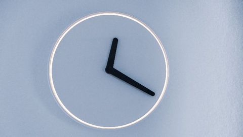 Micro RNAs Play a Key Role in Regulating Circadian Clocks