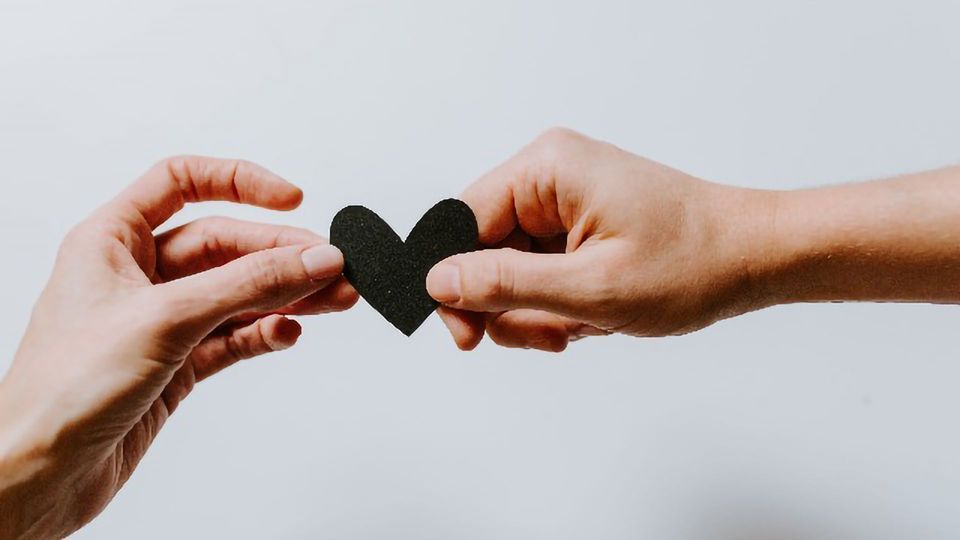 Changes in Pronoun Usage May Predict Impending Breakups content piece image