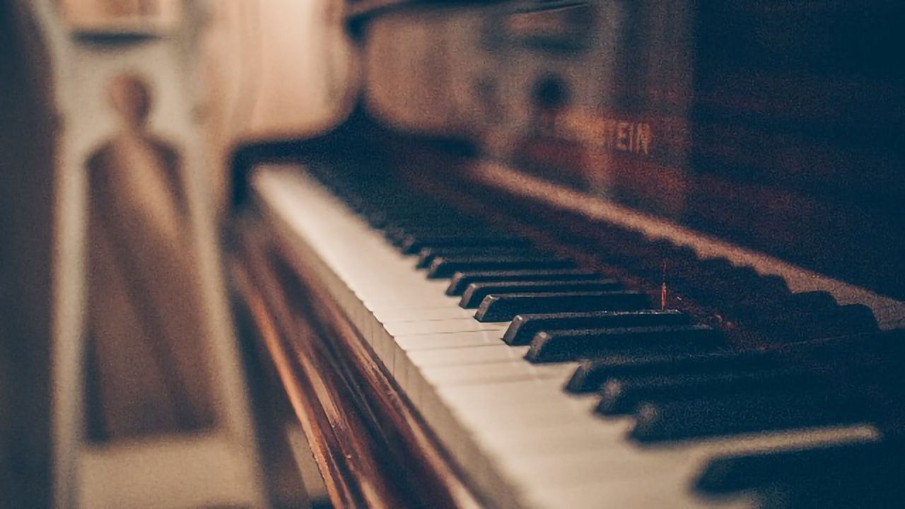 Bach to Bot: AI Learns the Piano in New Study