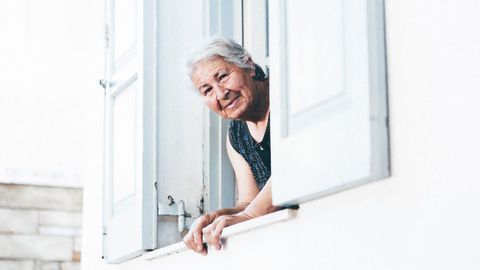 What Keeps the Memories of Cognitive "SuperAgers" Sharp?