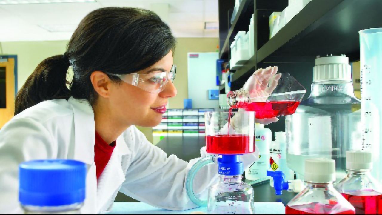Plastic Devices With Low Extractables: Minimizing the Cell Culture Contamination Potential