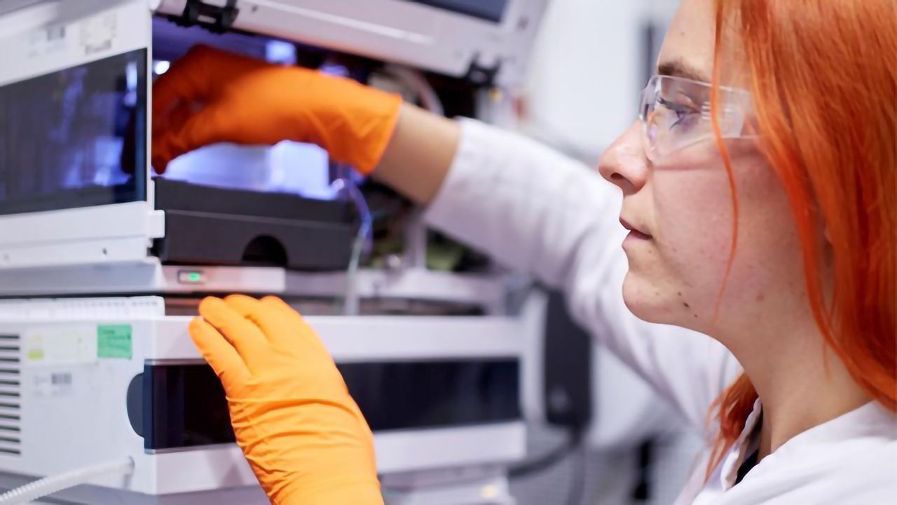 Protein Fingerprinting Enables Ultrafast COVID-19 Diagnosis