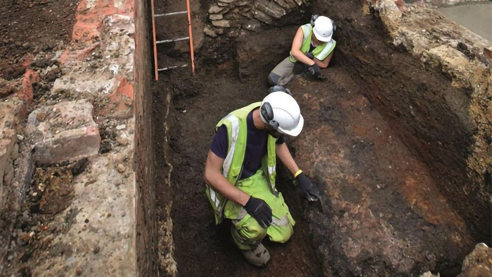 Pottery Fragments Reveal Medieval Religious Diet content piece image