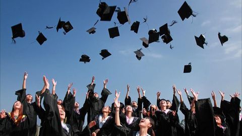 Higher Education Does Not Change How the Aging Brain Shrinks