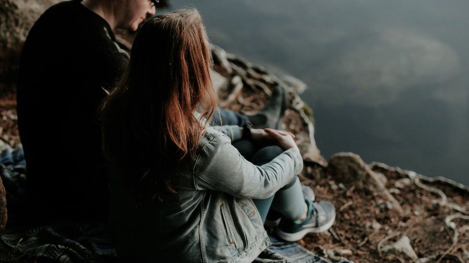 Why Do Men and Women Experience Jealousy Differently? content piece image