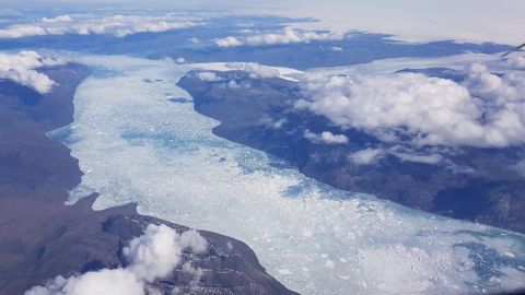 High Levels of Toxic Mercury in Greenland Glacial Meltwaters