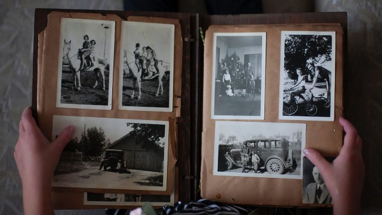 What Is Retained When We Lose Details of Memory?