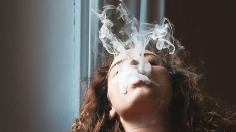 Flavored and Unflavored E-Cigarettes Affect the Brain Differently