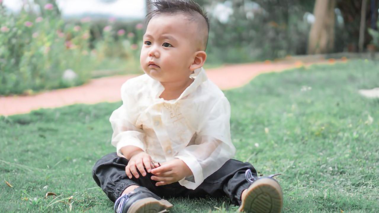 Particular Species of Gut Bacteria Associated With Enhanced Cognition for Infant Boys