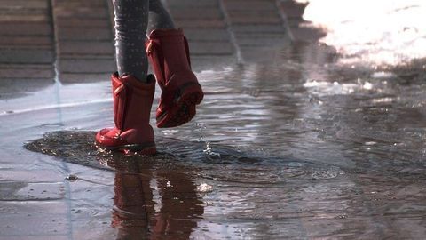 "Superbug" Spread in Urban Water From Human Waste