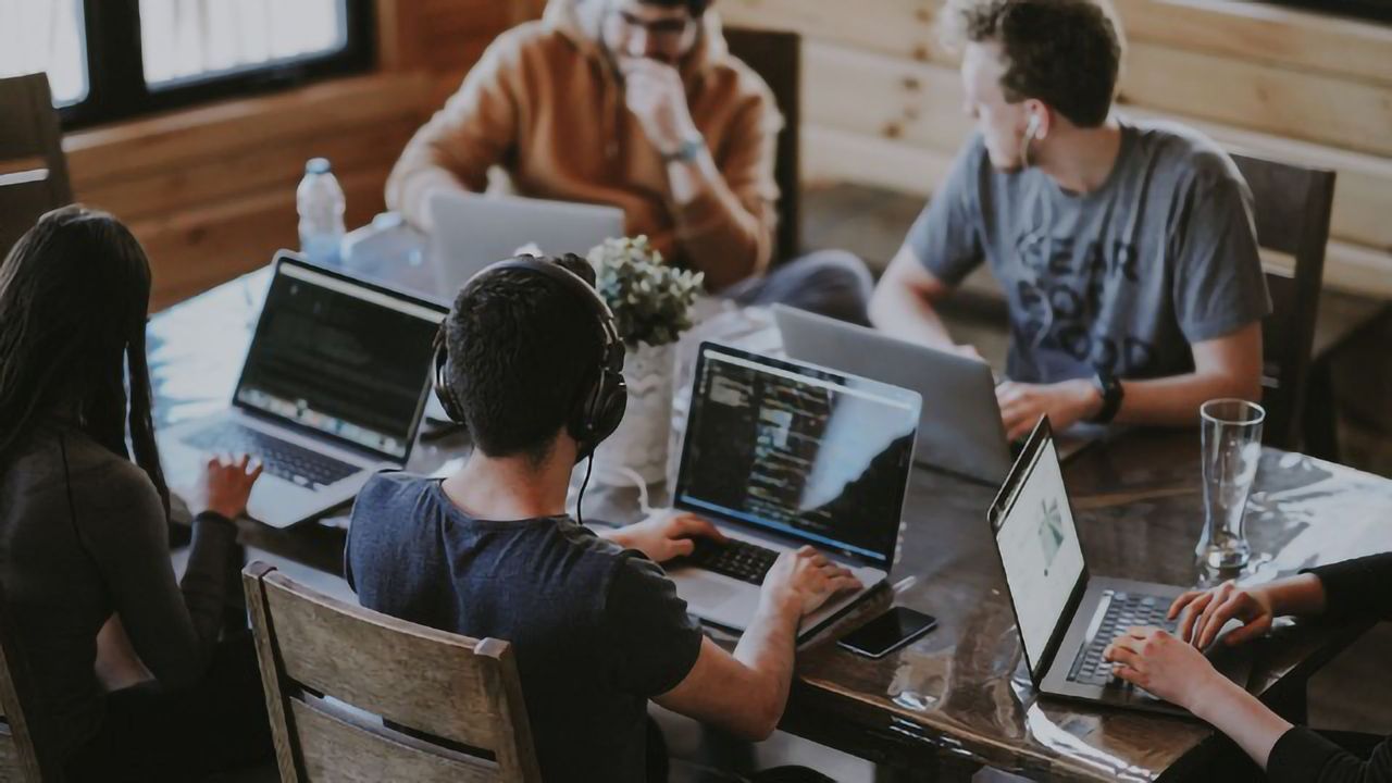 AI Identifies Factors, Including Self-Esteem, That Predict Suicidal Behaviors