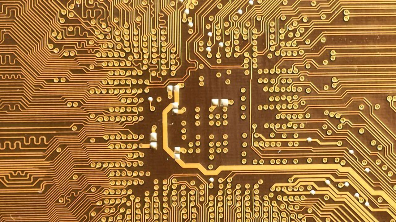 Running Quantum Software on Traditional Computers