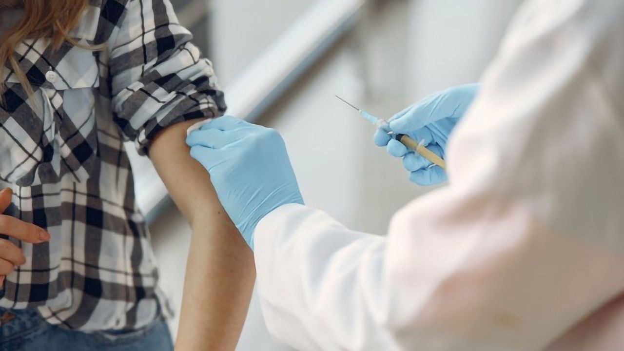 Allergies to mRNA-Based COVID-19 Vaccines Rare, Study Finds