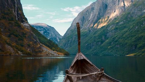 Evidence America's Discovered by Vikings 500 Years Before Christopher Columbus
