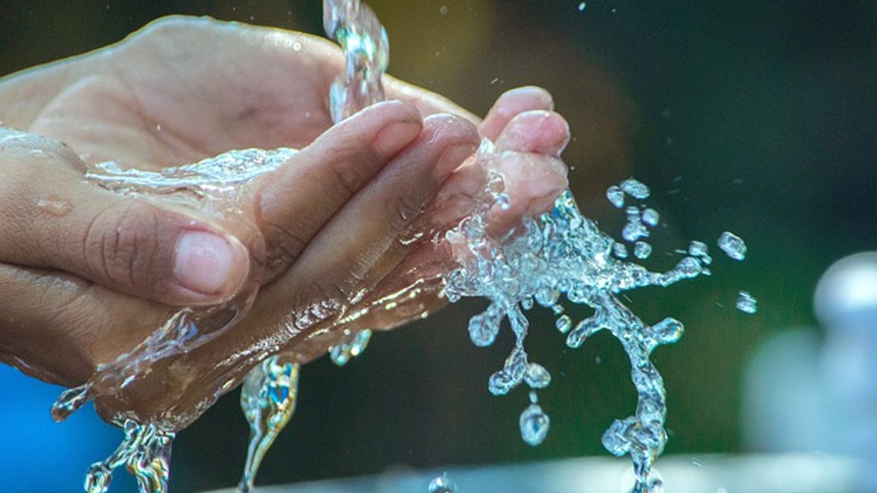 The World’s Smallest Water Treatment Plant Comes in a Packet