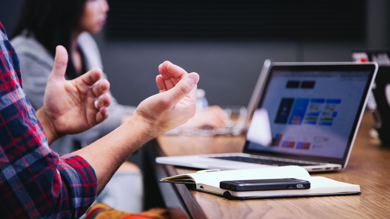Feedback Comes First for Long-Term Motivation